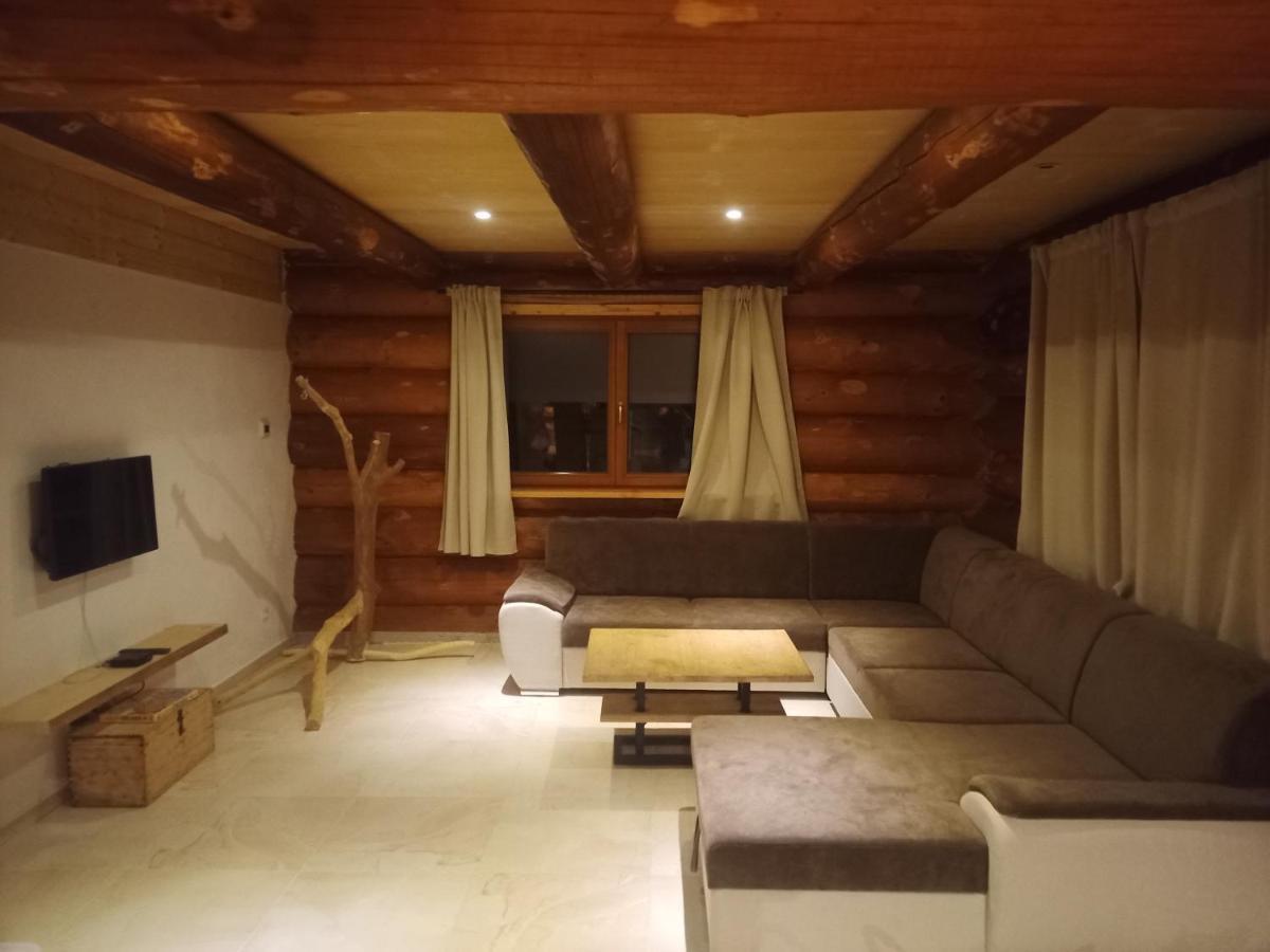 Willa Wellness Srub U Holubu Malsice Zewnętrze zdjęcie